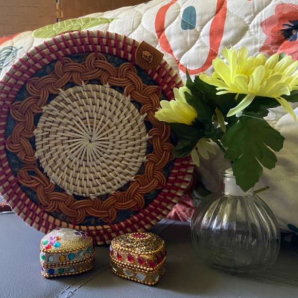 Round Woven Straw Purse - Picture 3 of 6